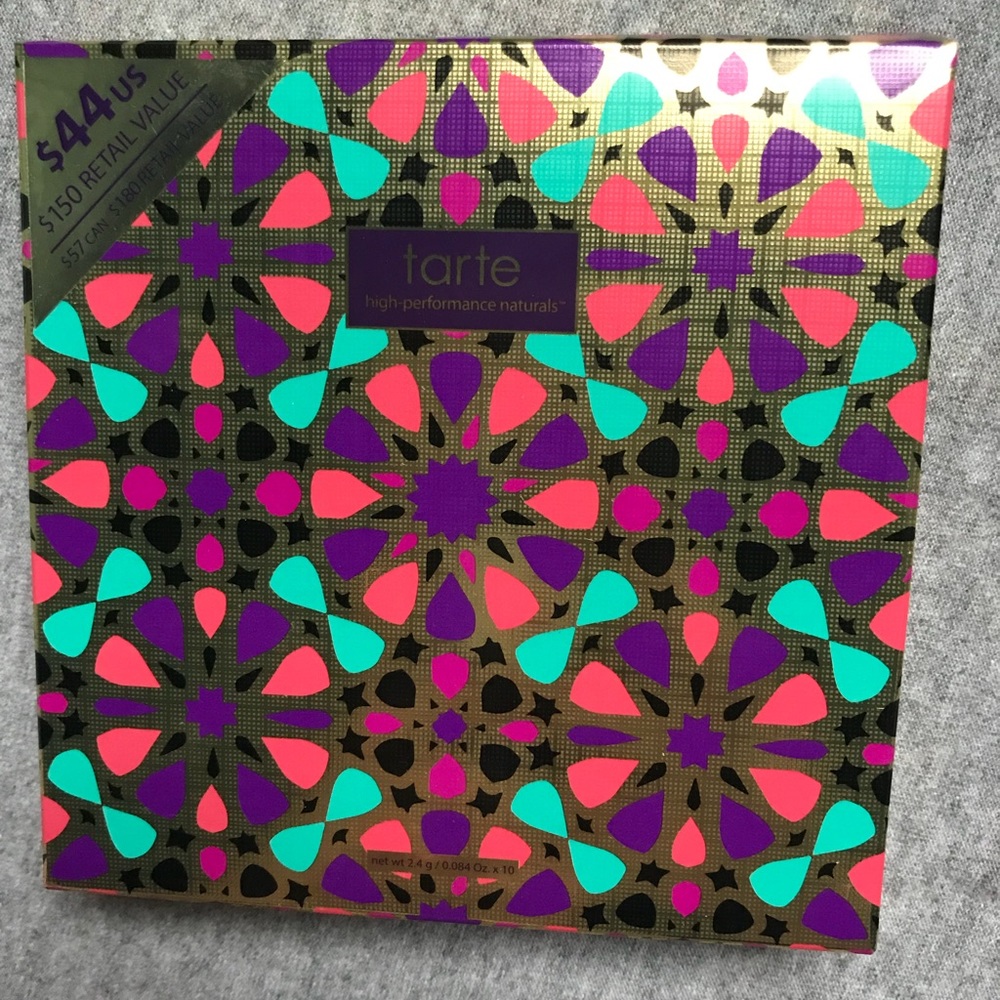 Tarte Holiday Blush Bazaar